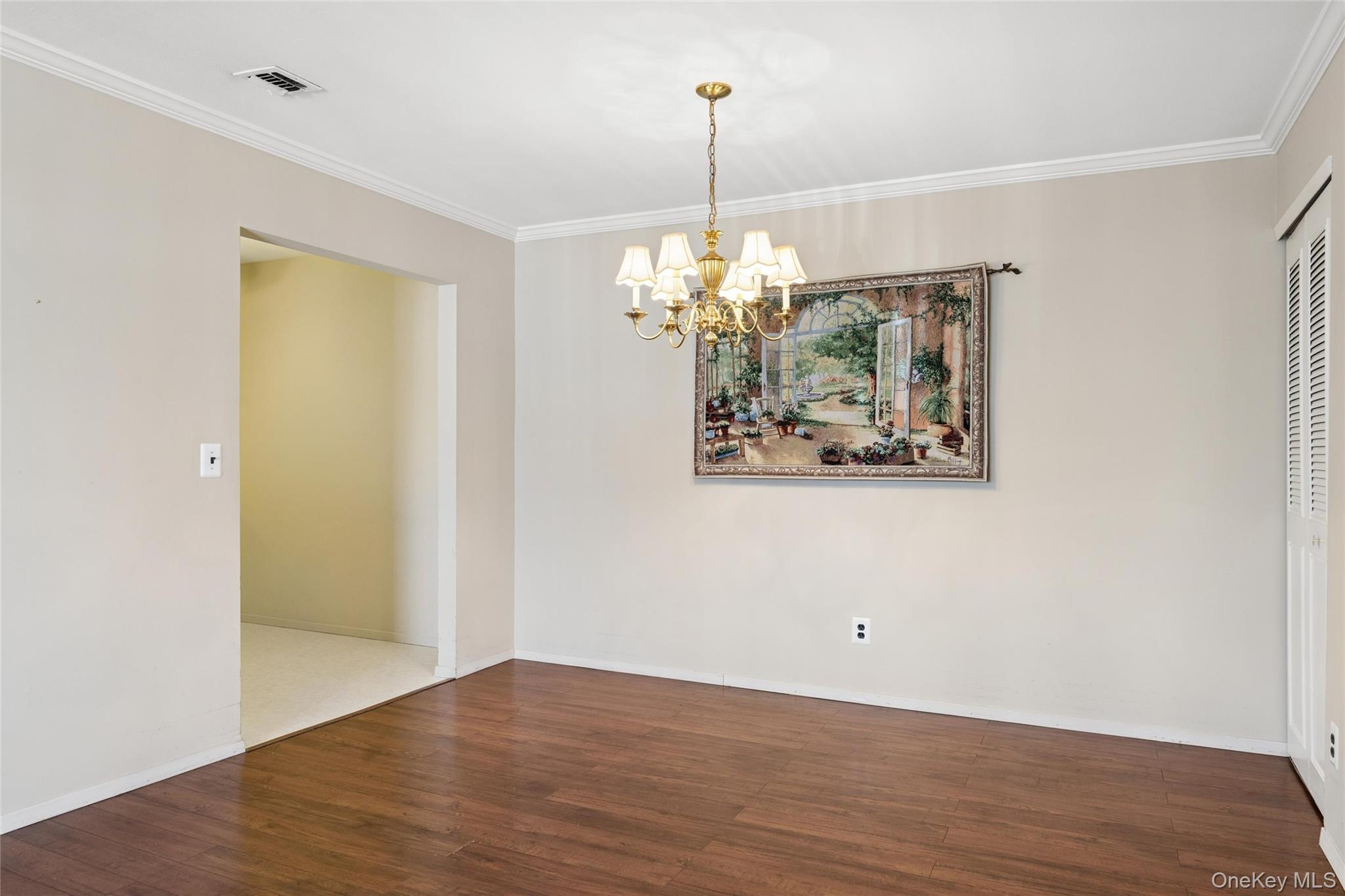 100 Cambridge Drive, Unit 100 photo 29