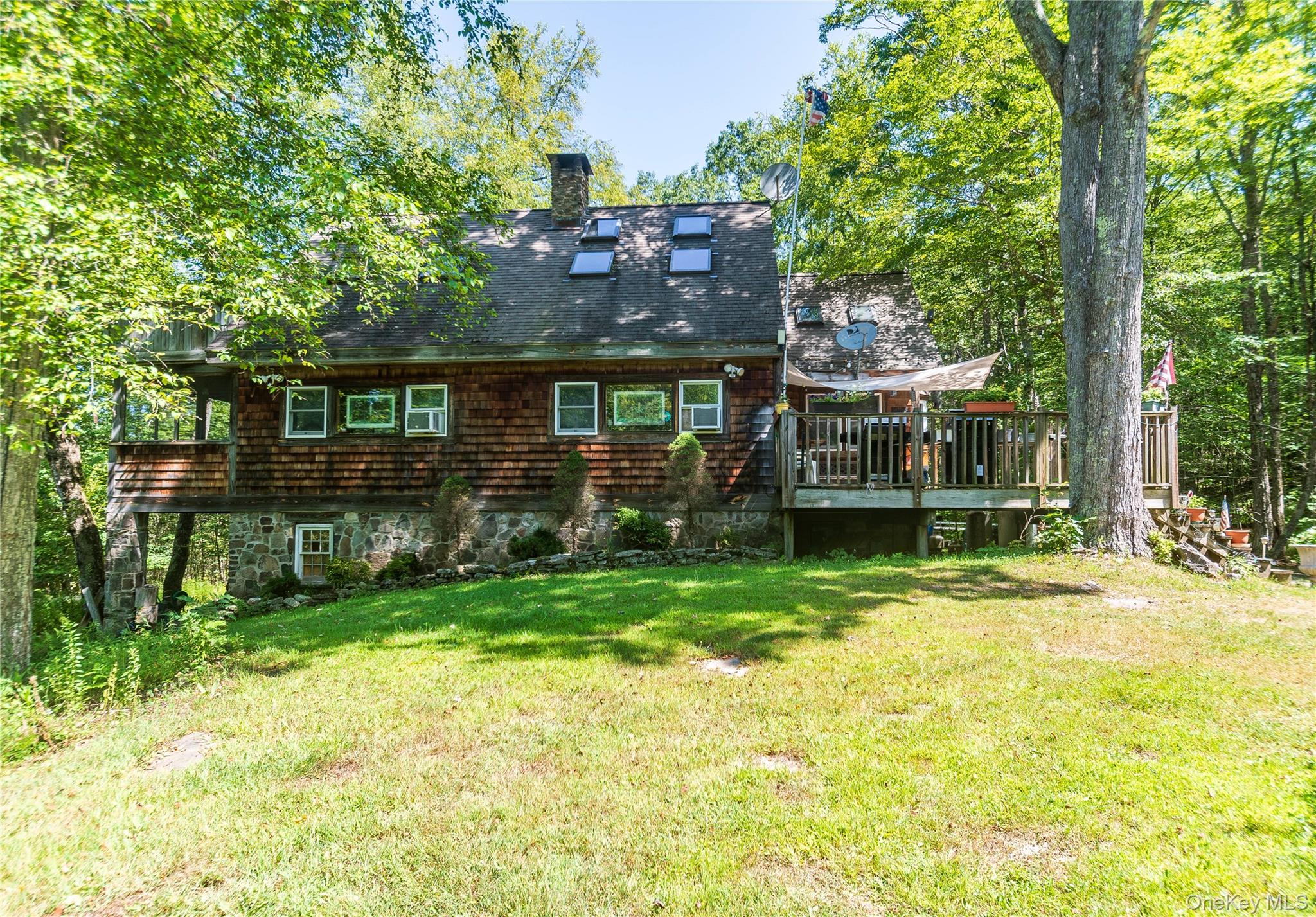 885 Grandview Road – For Sale photo 47