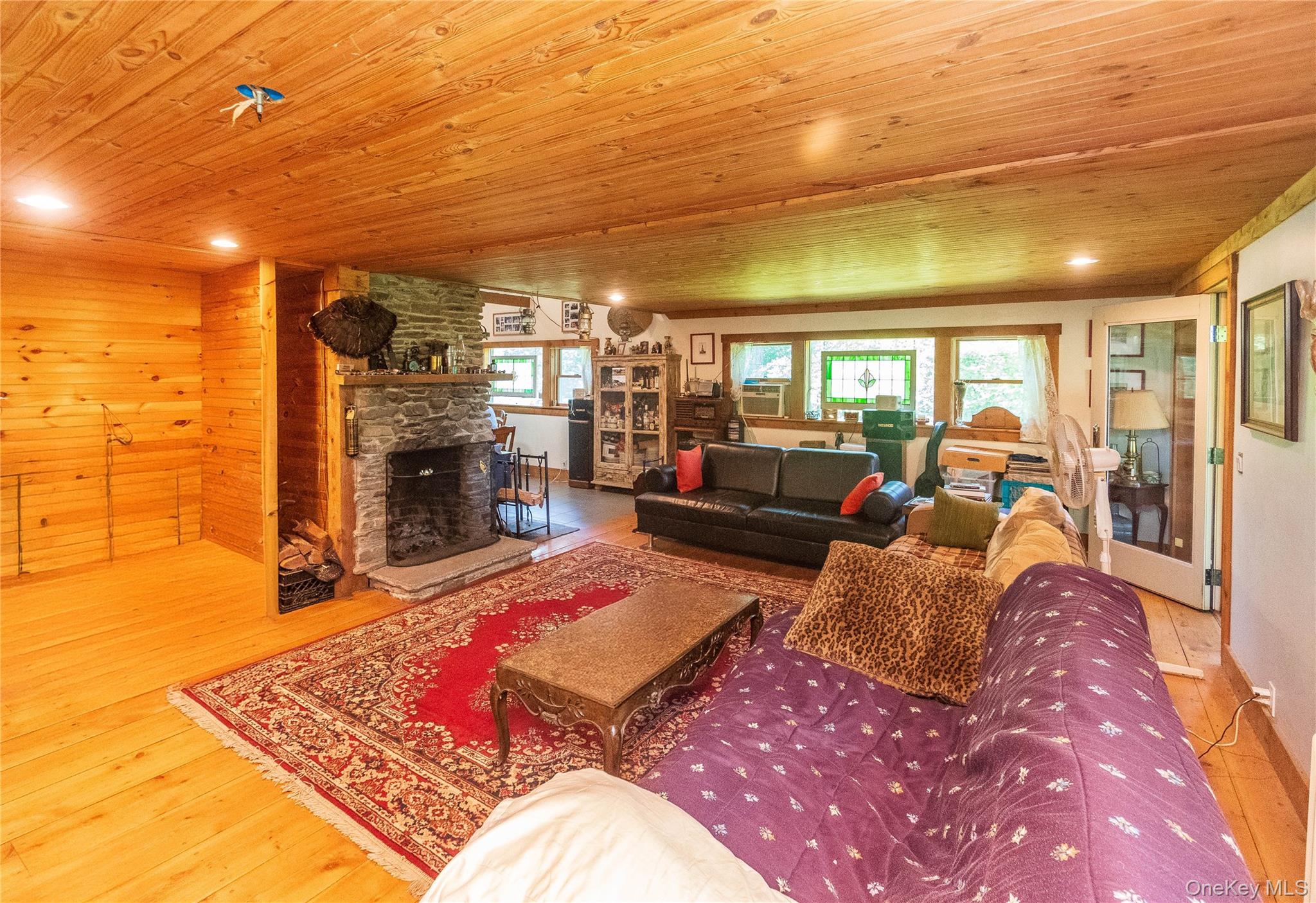 885 Grandview Road – For Sale photo 43