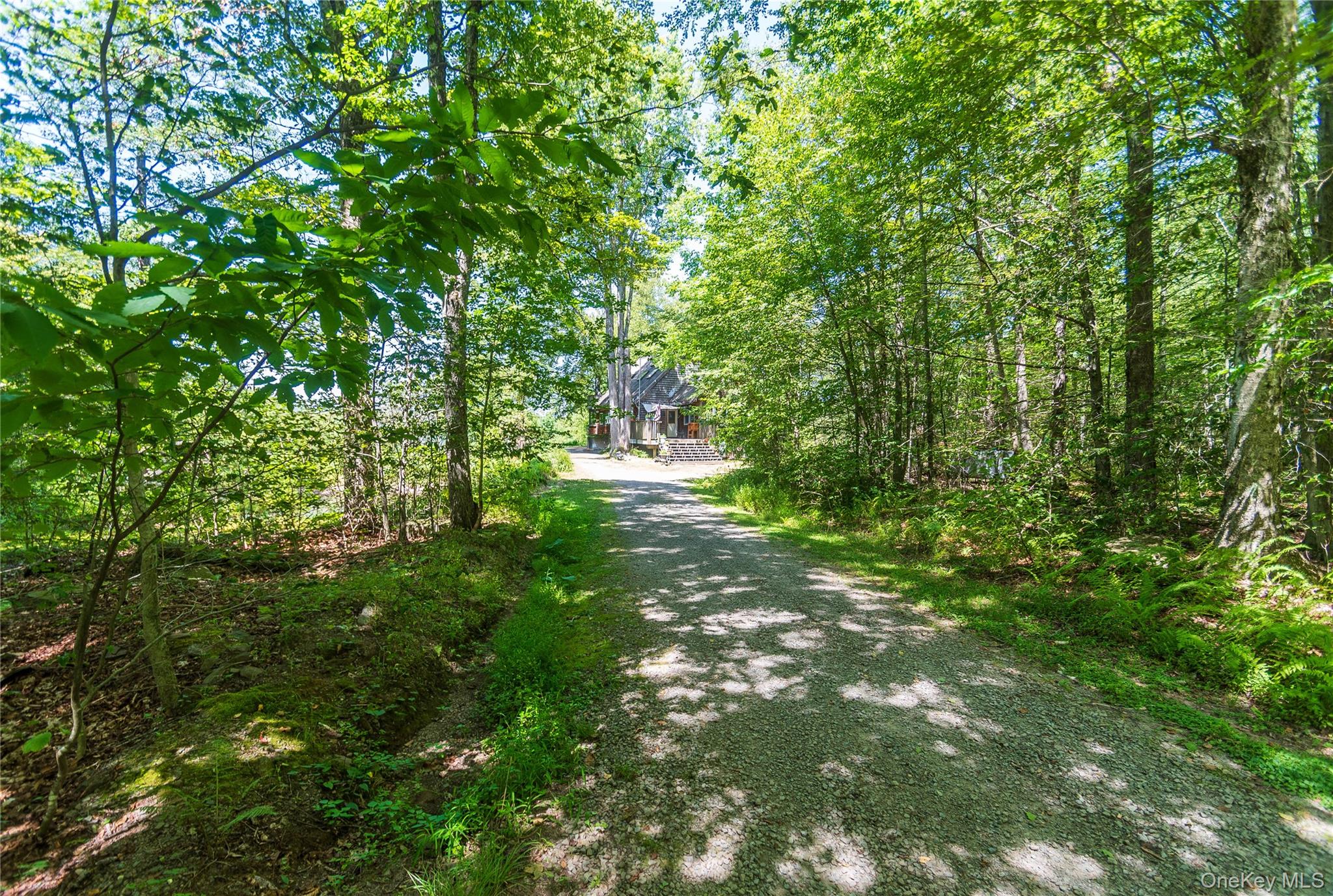 885 Grandview Road – For Sale photo 7