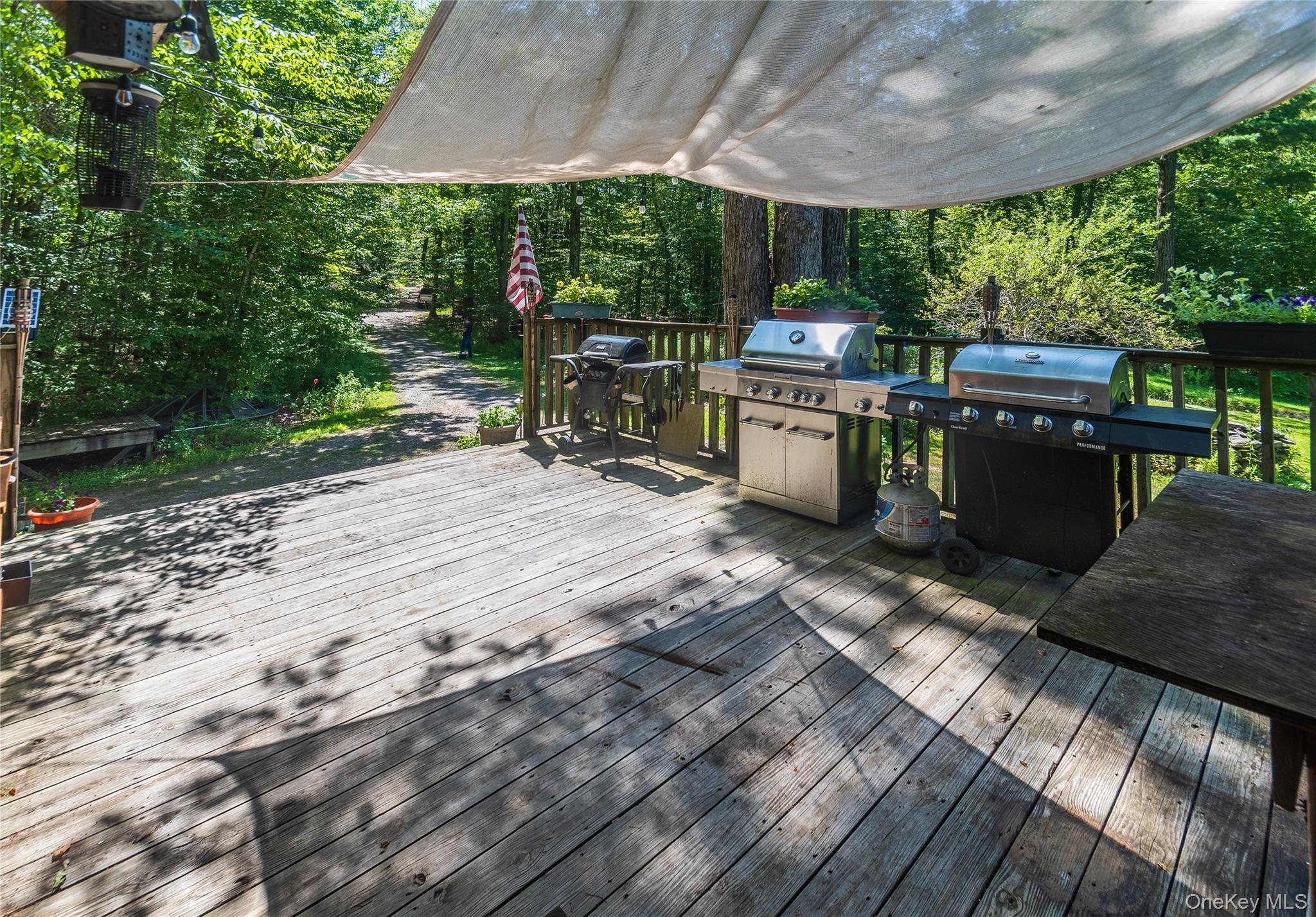 885 Grandview Road – For Sale photo 45