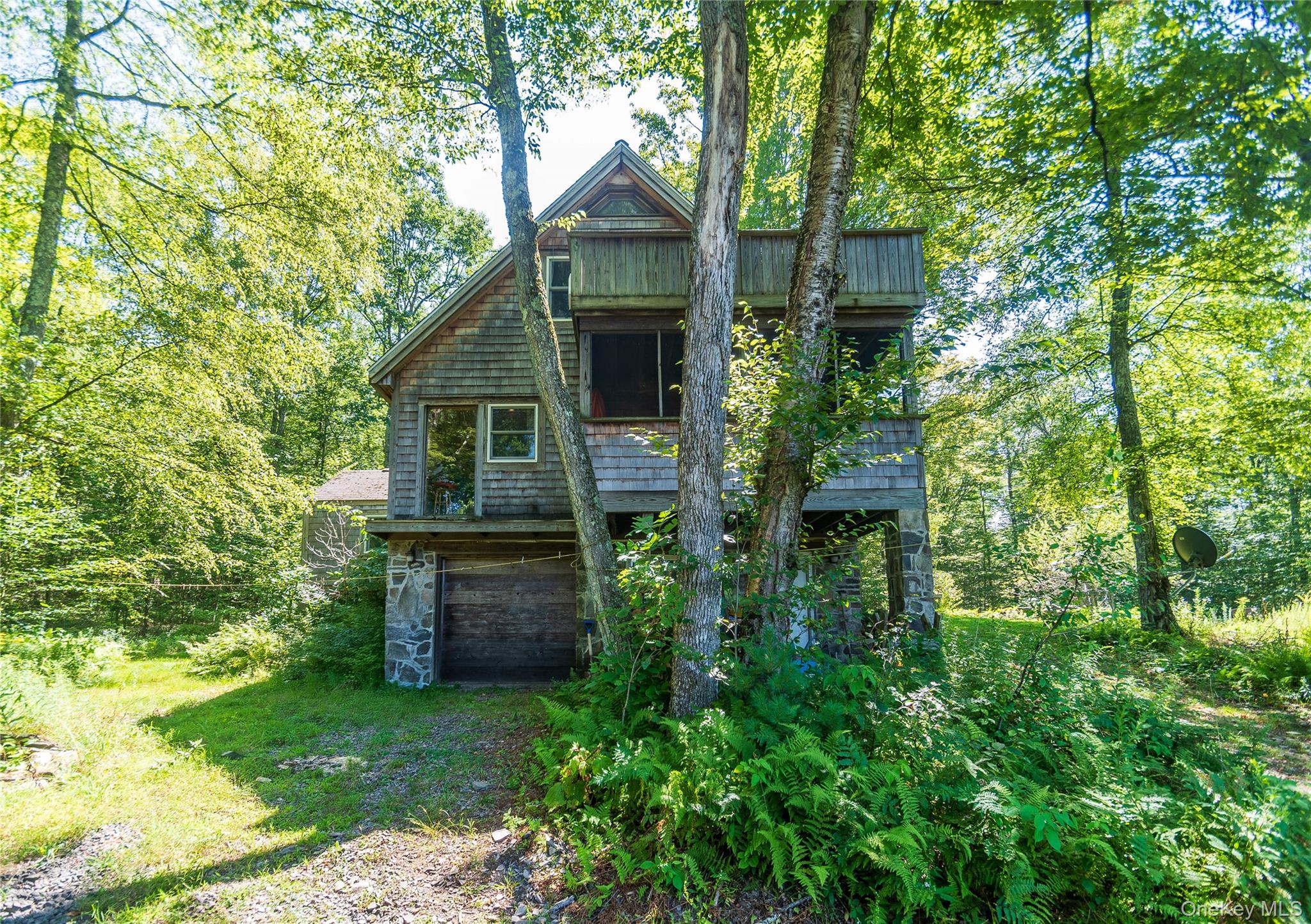 885 Grandview Road – For Sale photo 46