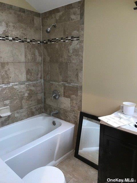 175 Richmond Boulevard – For Rent photo 9
