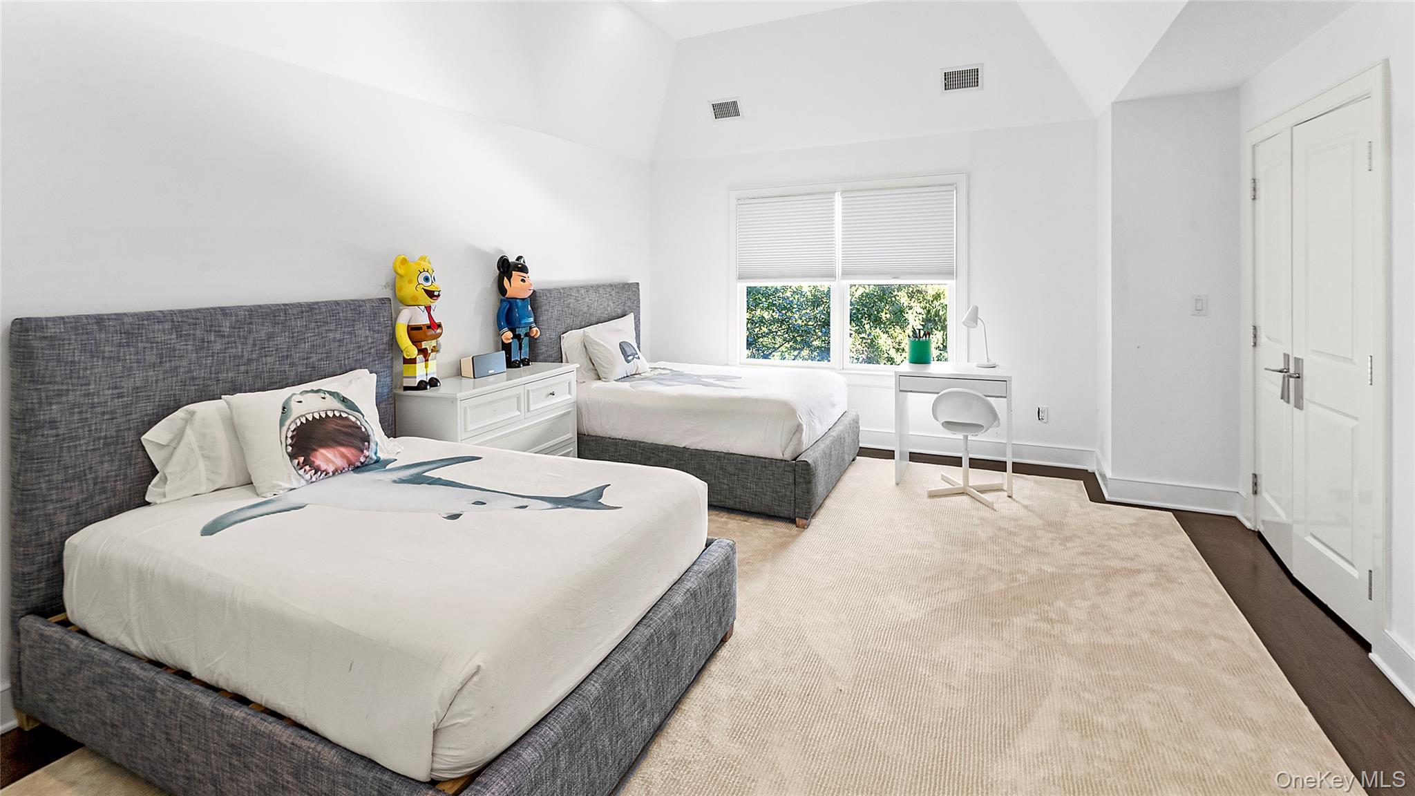 14 W Hills Court – For Rent photo 14