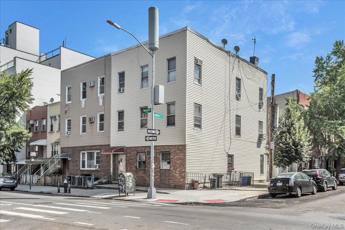 382 Manhattan Avenue – For Sale