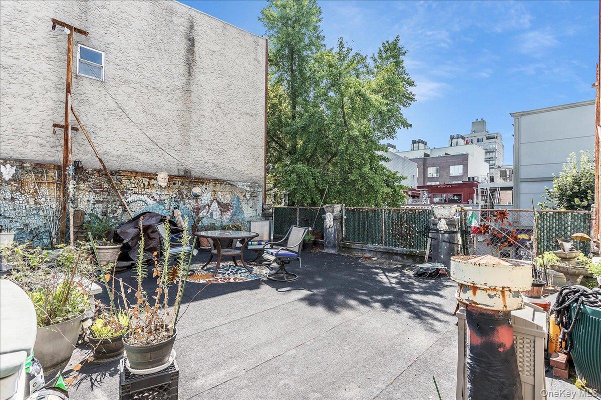 382 Manhattan Avenue – For Sale photo 15