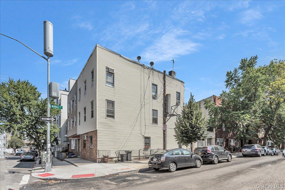 382 Manhattan Avenue – For Sale photo 22
