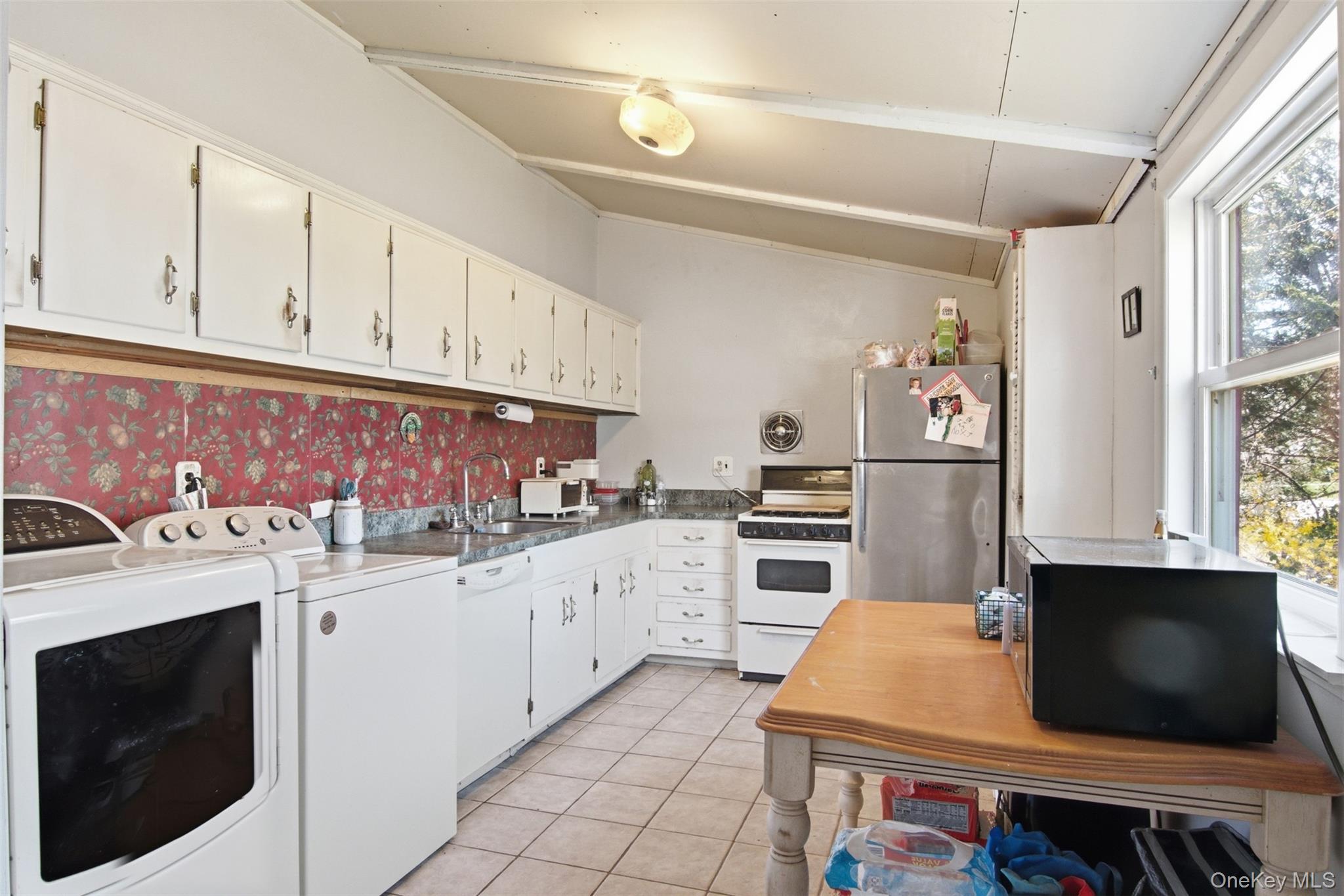30 Lodge Lane – For Sale photo 13