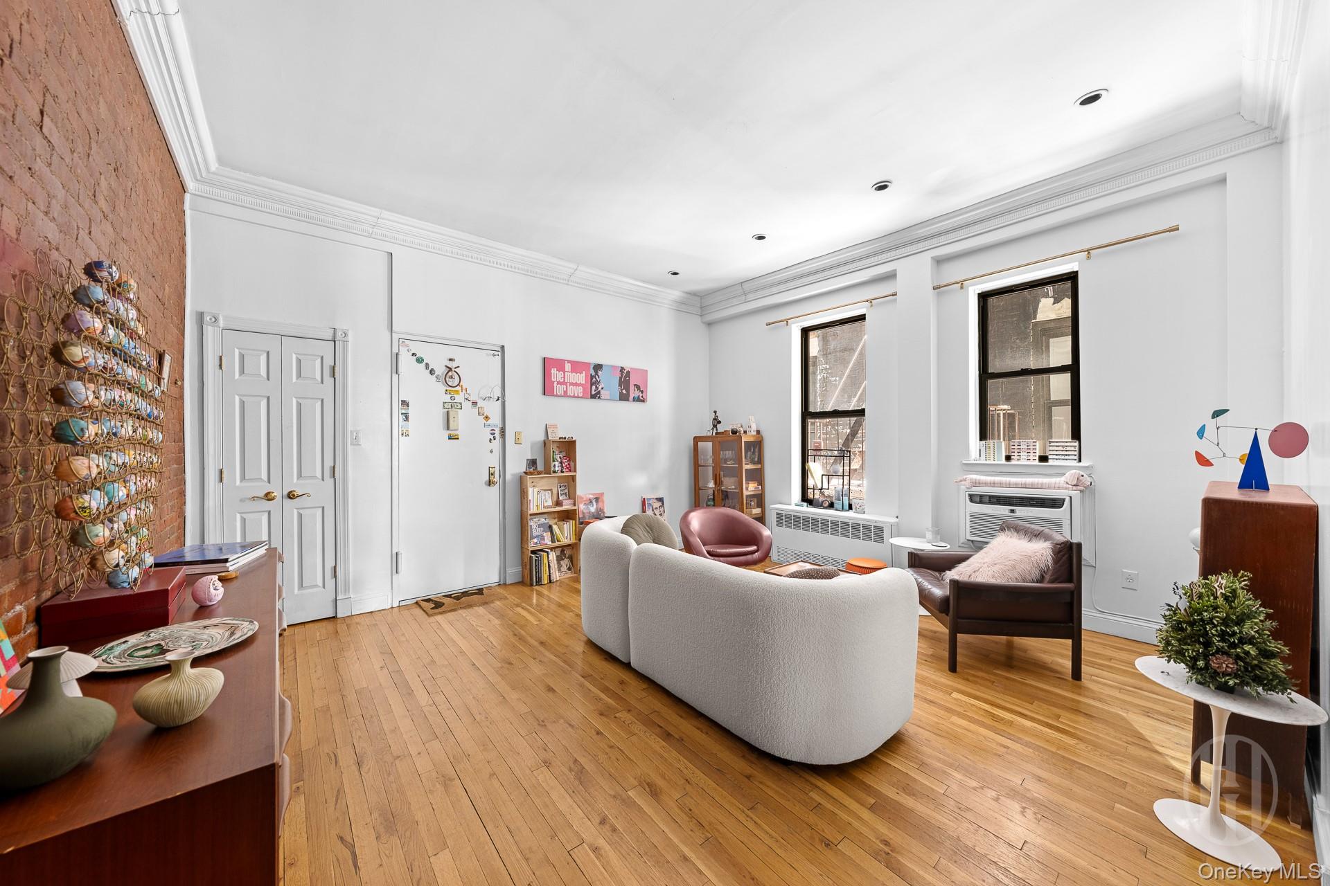 74 W 85th Street, Unit 5 photo 4
