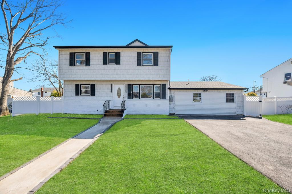 90 30th Street – For Sale