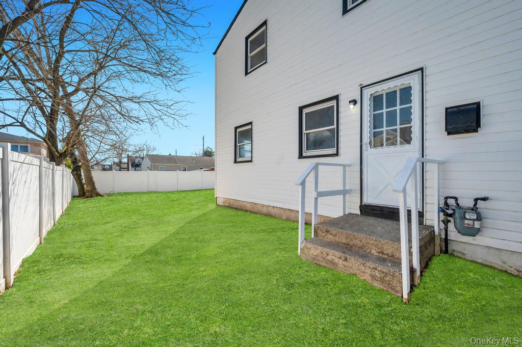 90 30th Street – For Sale photo 7