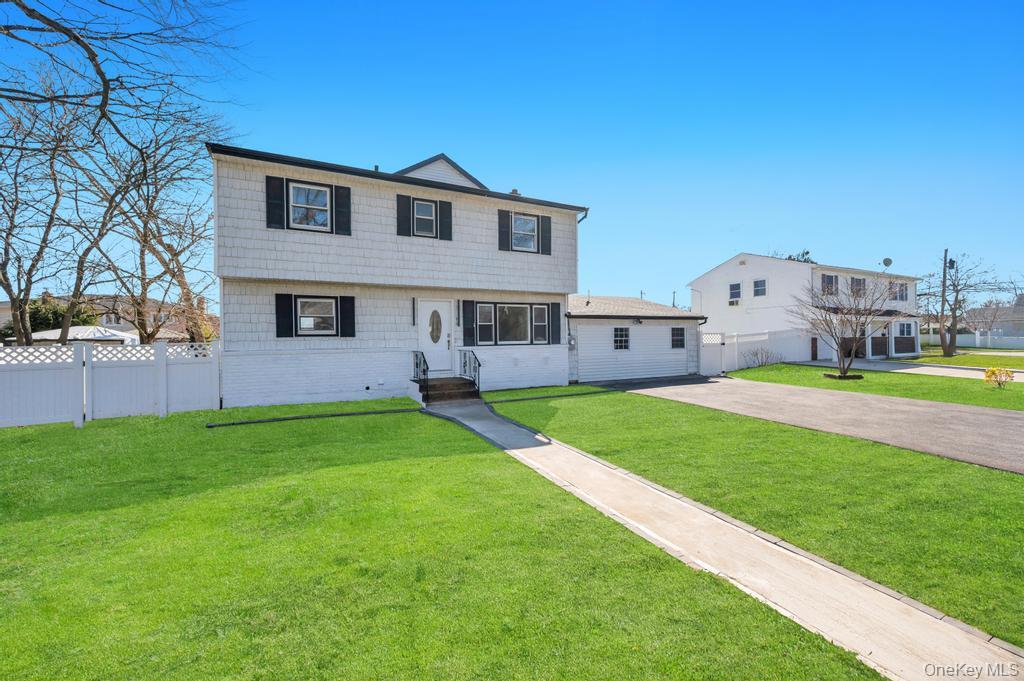 90 30th Street – For Sale photo 2