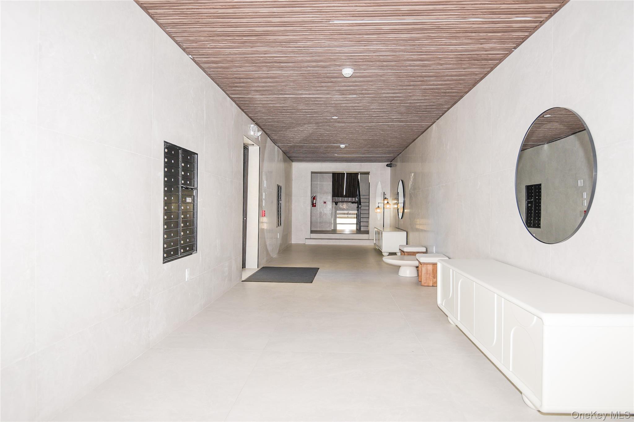 315 W Broadway, Unit 1L photo 3