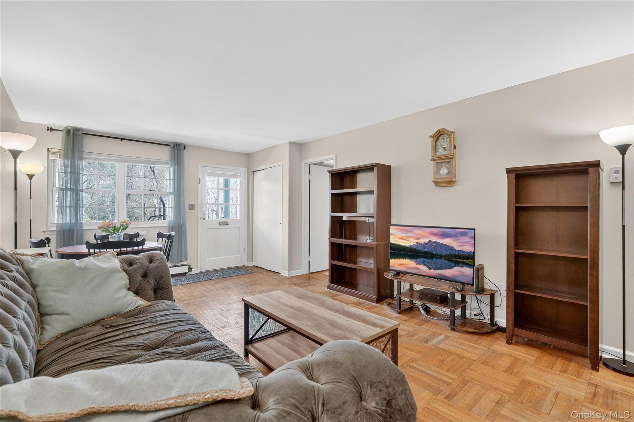 1840 Crompond Road, Unit 1A4 photo 19