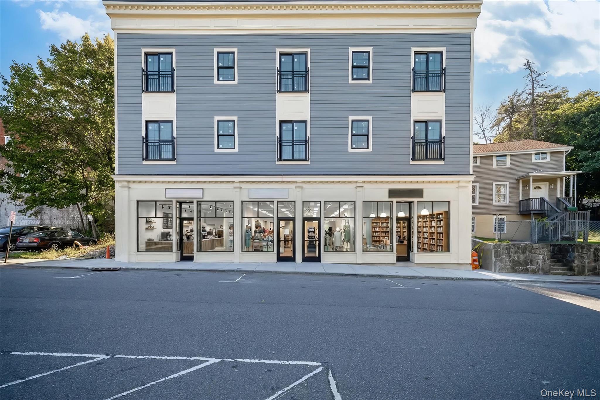 10 Market Street – For Rent