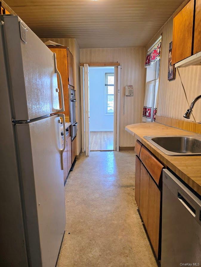 18-50 211th Street, Unit 1B photo 9