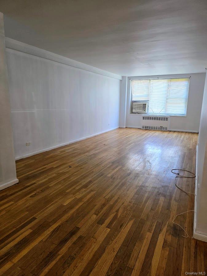 18-50 211th Street, Unit 1B photo 3