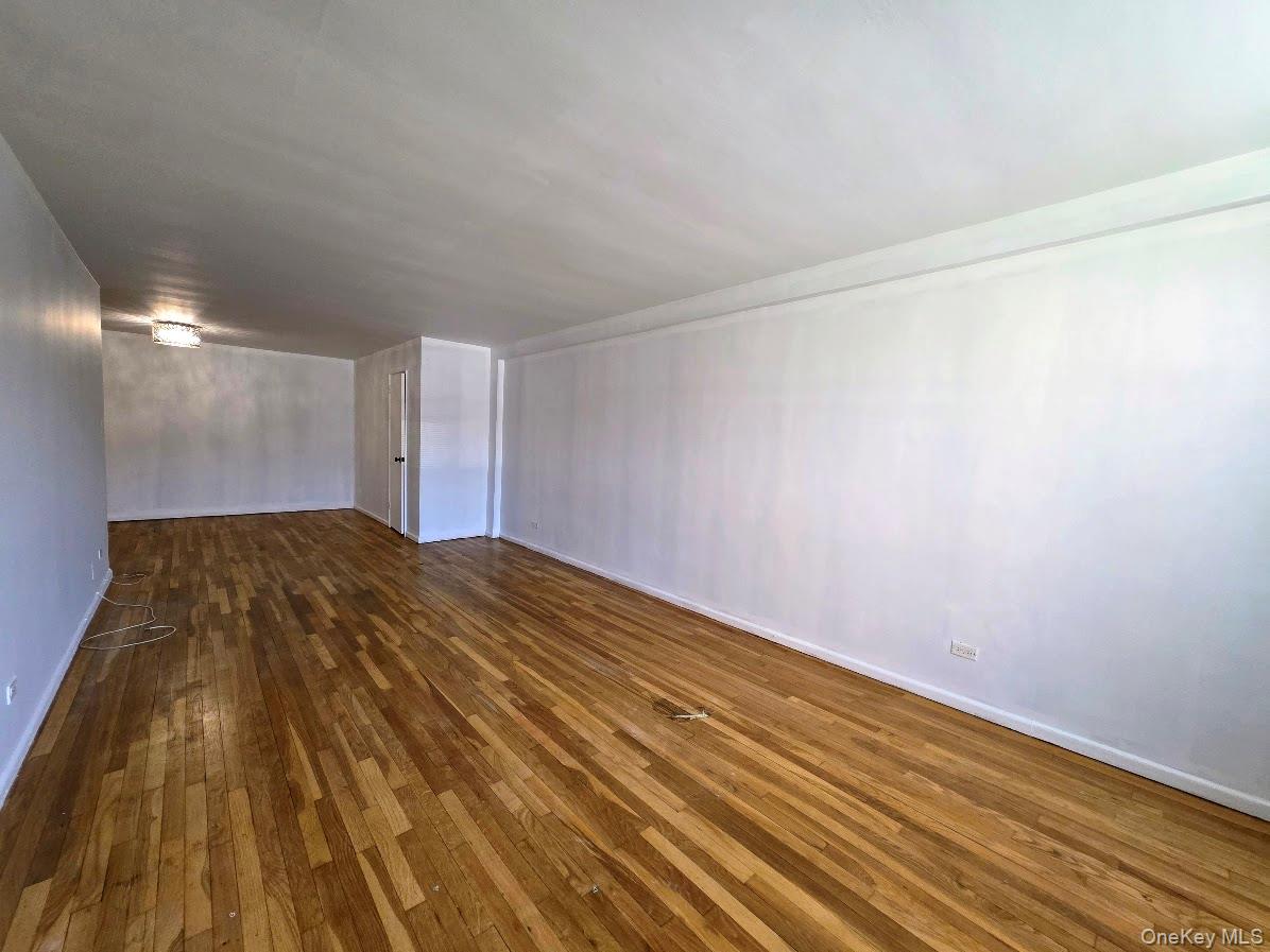 18-50 211th Street, Unit 1B photo 4