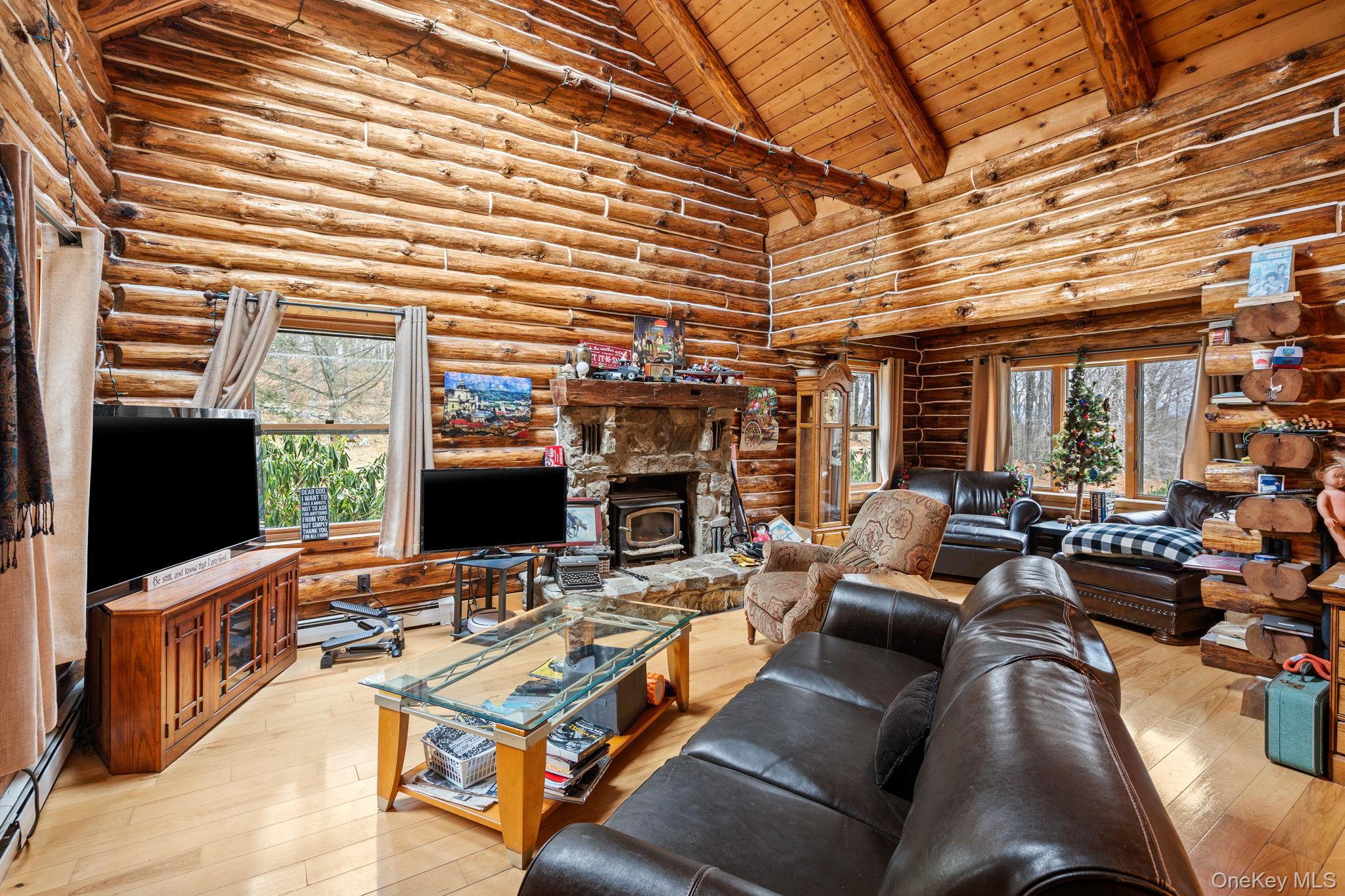 294 Comfort Trail – For Sale photo 9