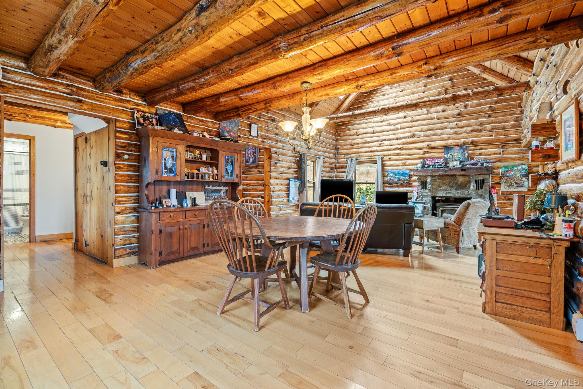 294 Comfort Trail – For Sale photo 8