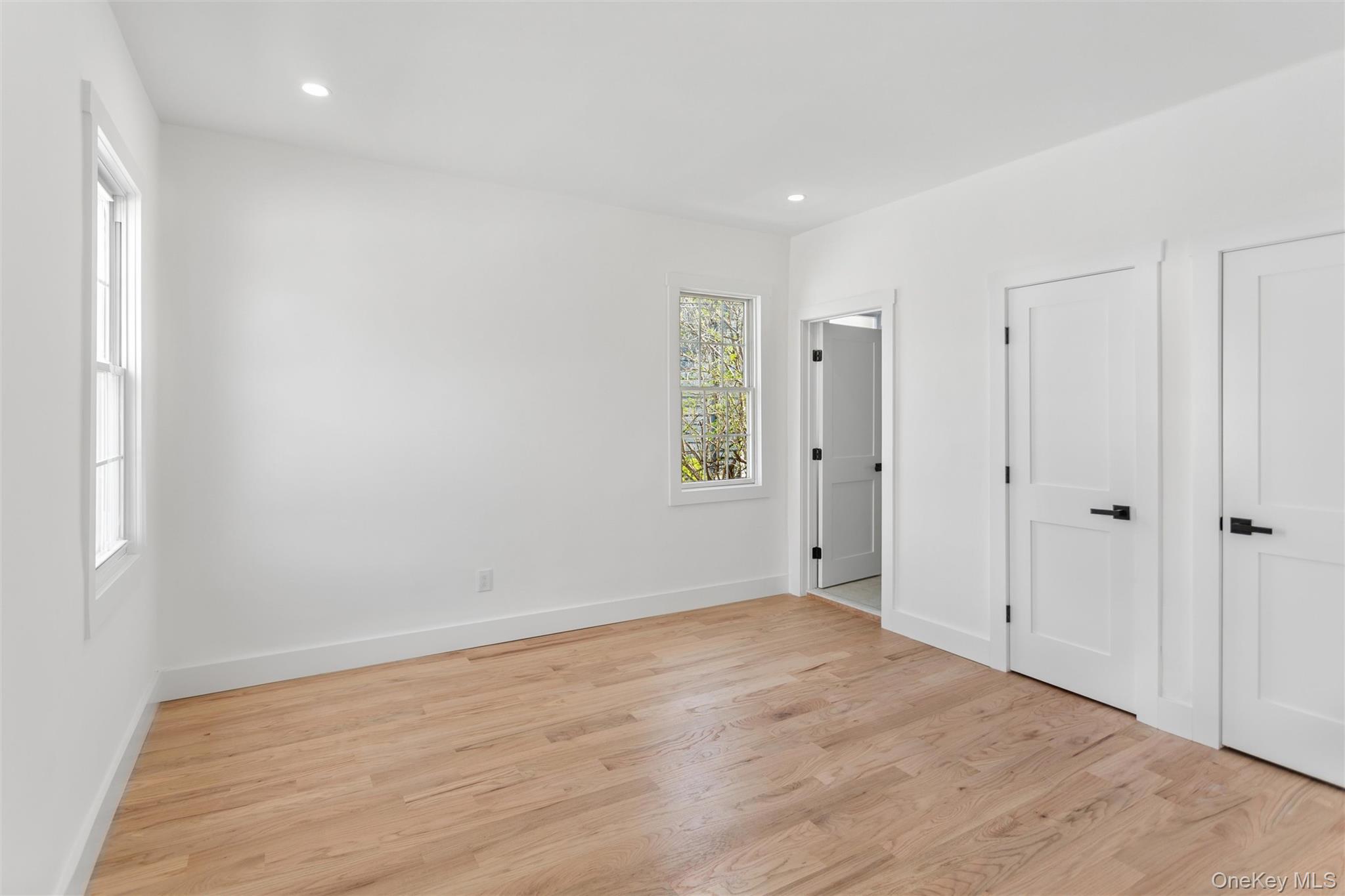 449 W Beech Street – For Sale photo 26