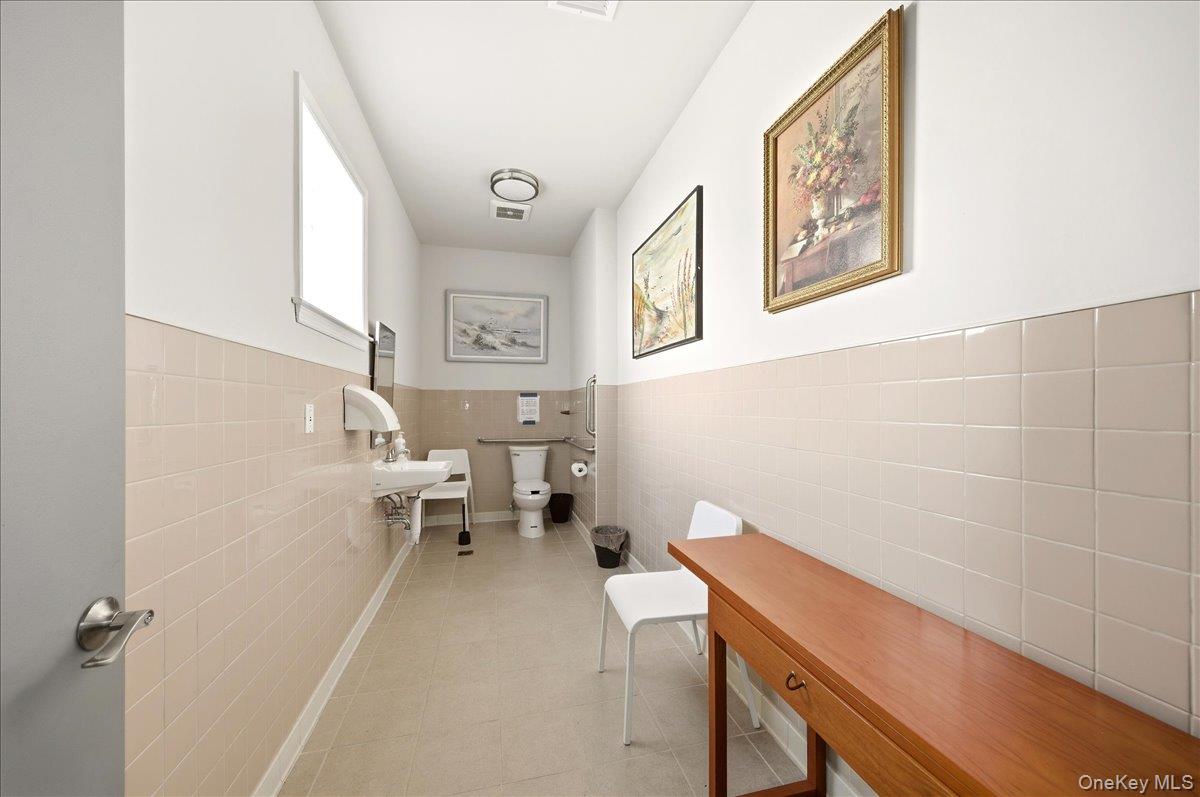 228 N Washington Street – For Sale photo 25