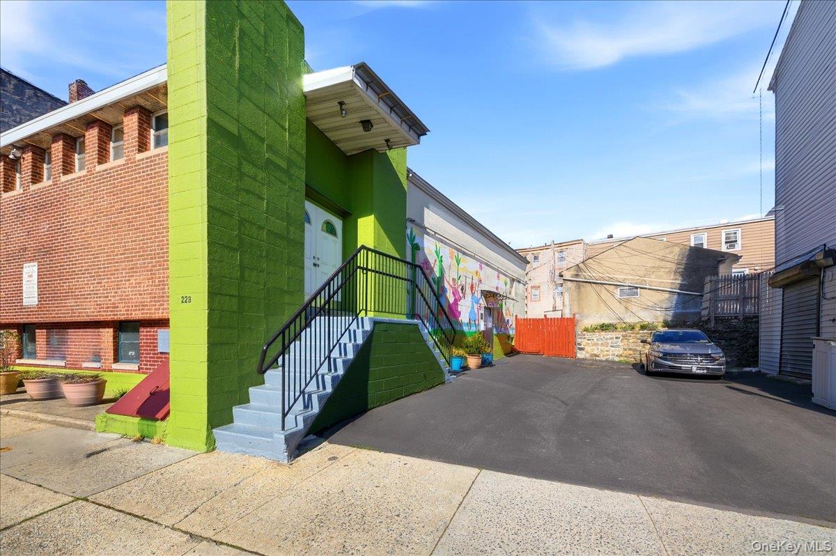 228 N Washington Street – For Sale photo 4