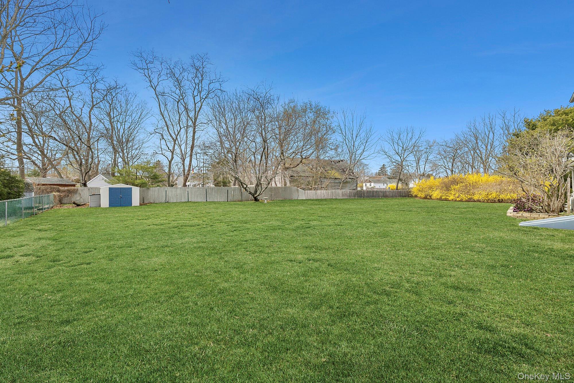 240 Lisa Drive – For Sale photo 14