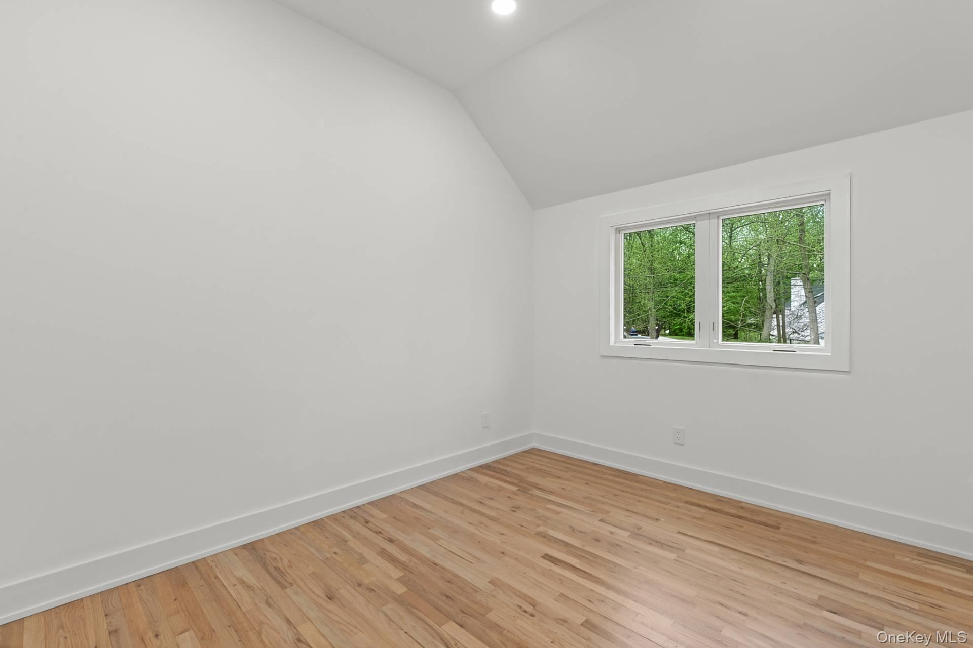 38 Milina Drive – For Sale photo 17