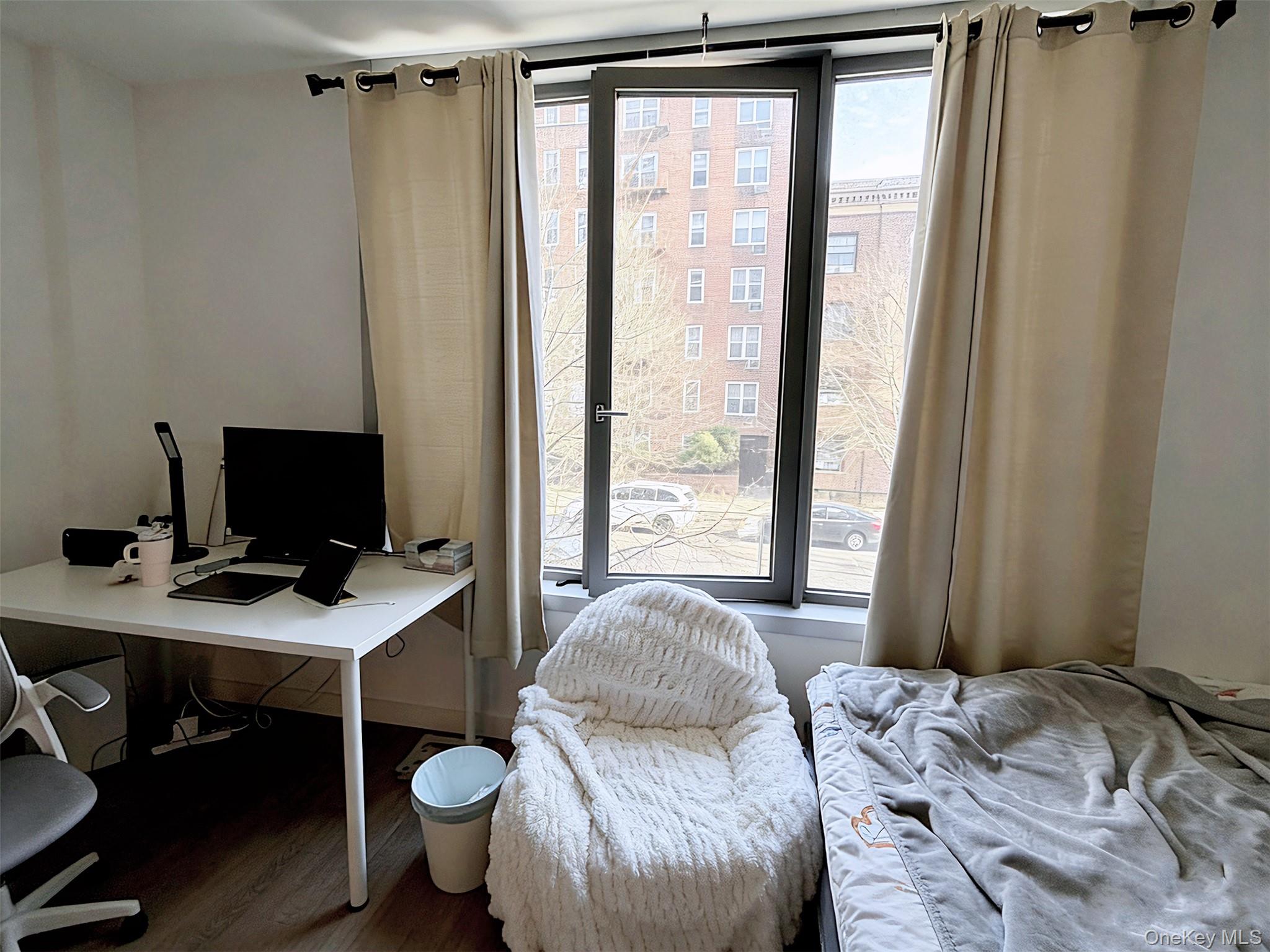 14427 Sanford Avenue, Unit 2P photo 3