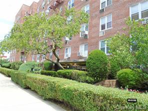 2265 Gerritsen Avenue, Unit 1R