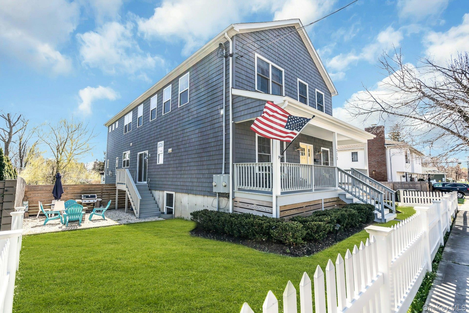 215 North Street – For Sale photo 3