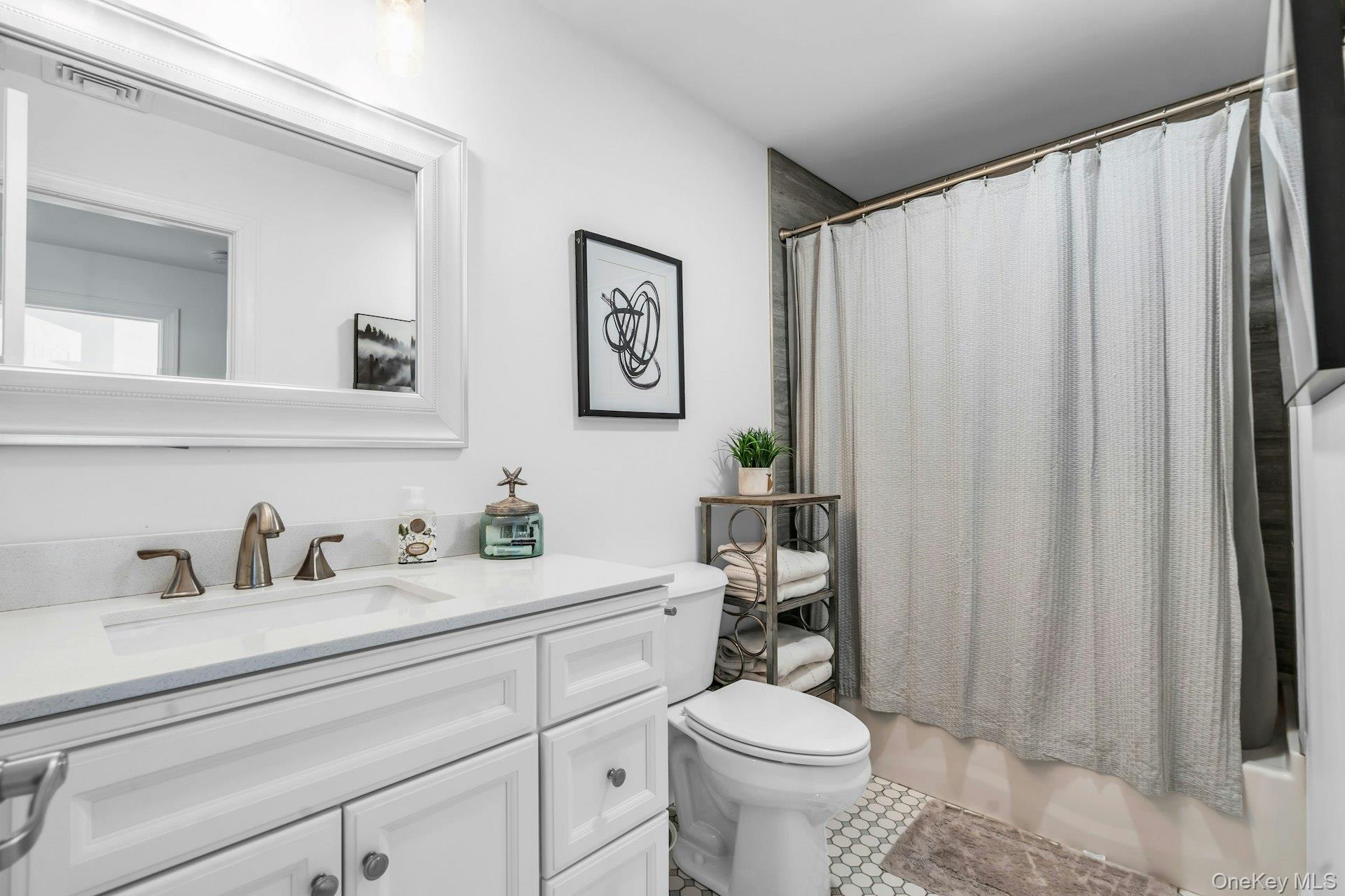 215 North Street – For Sale photo 38