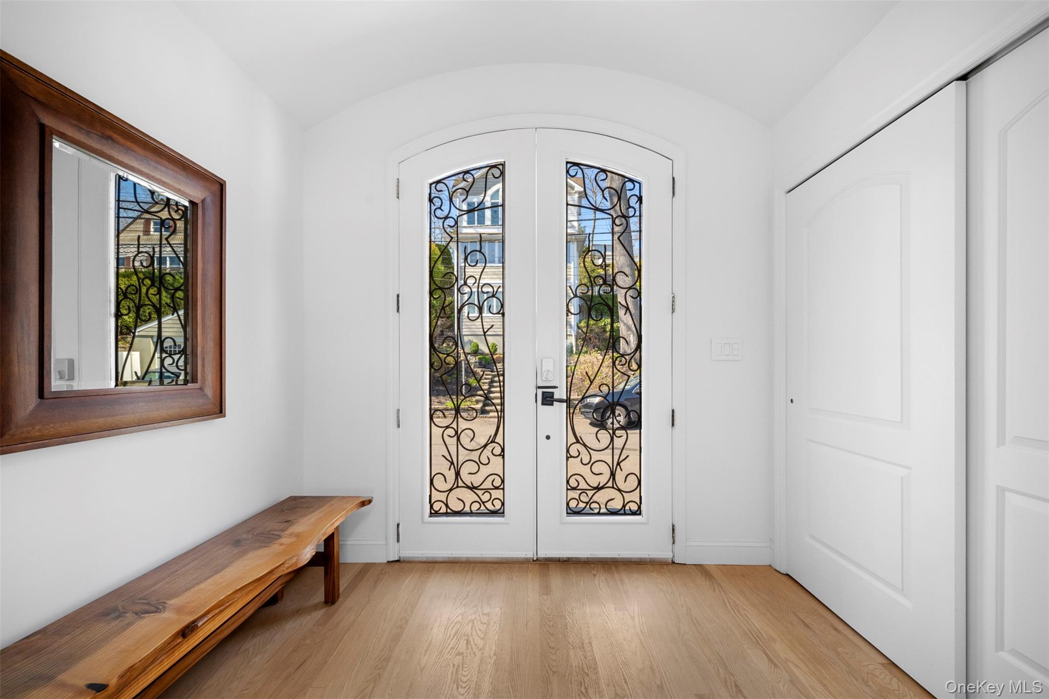 565 Mckinley Terrace – For Sale photo 5