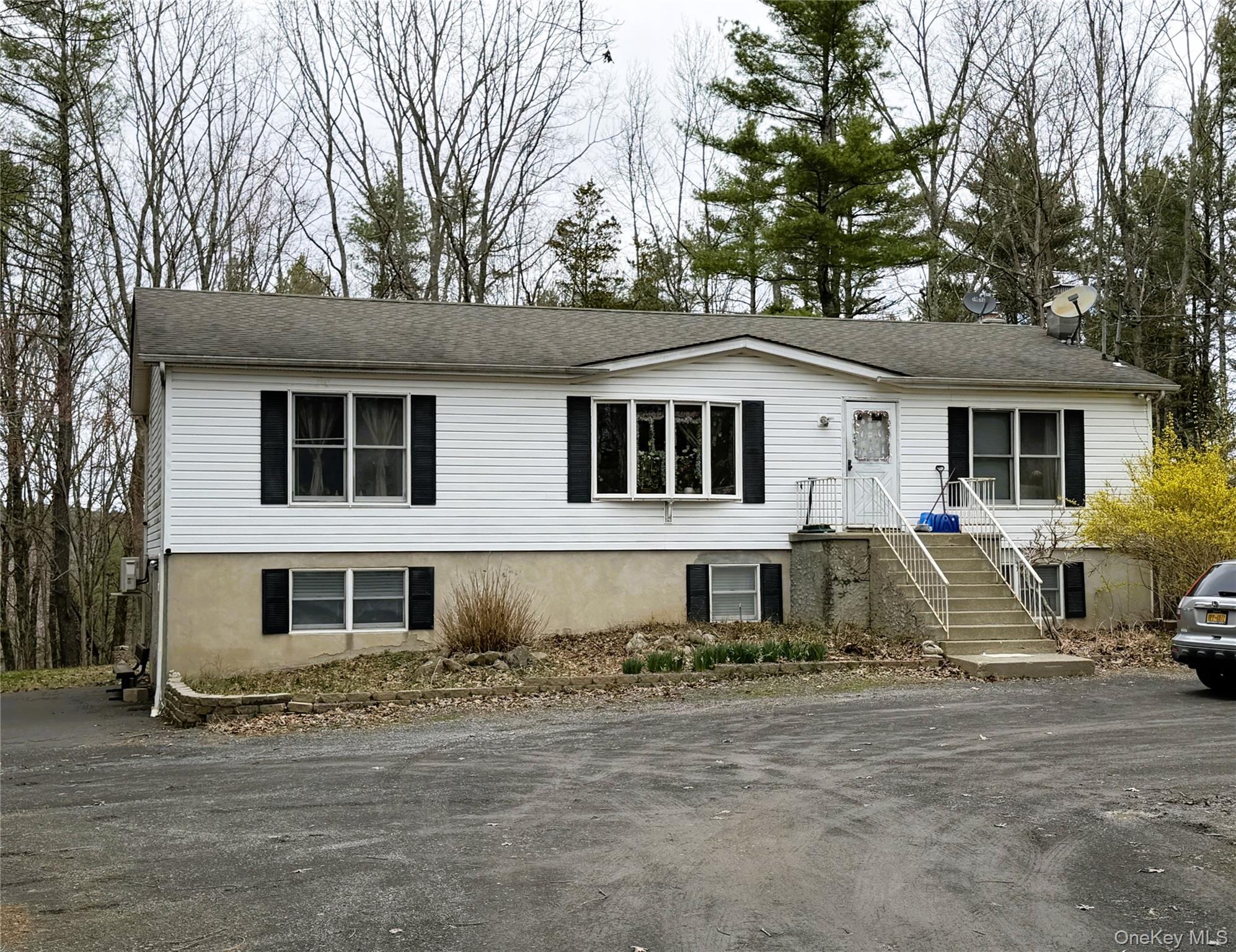 164 Frank Hitchcock Road – For Sale