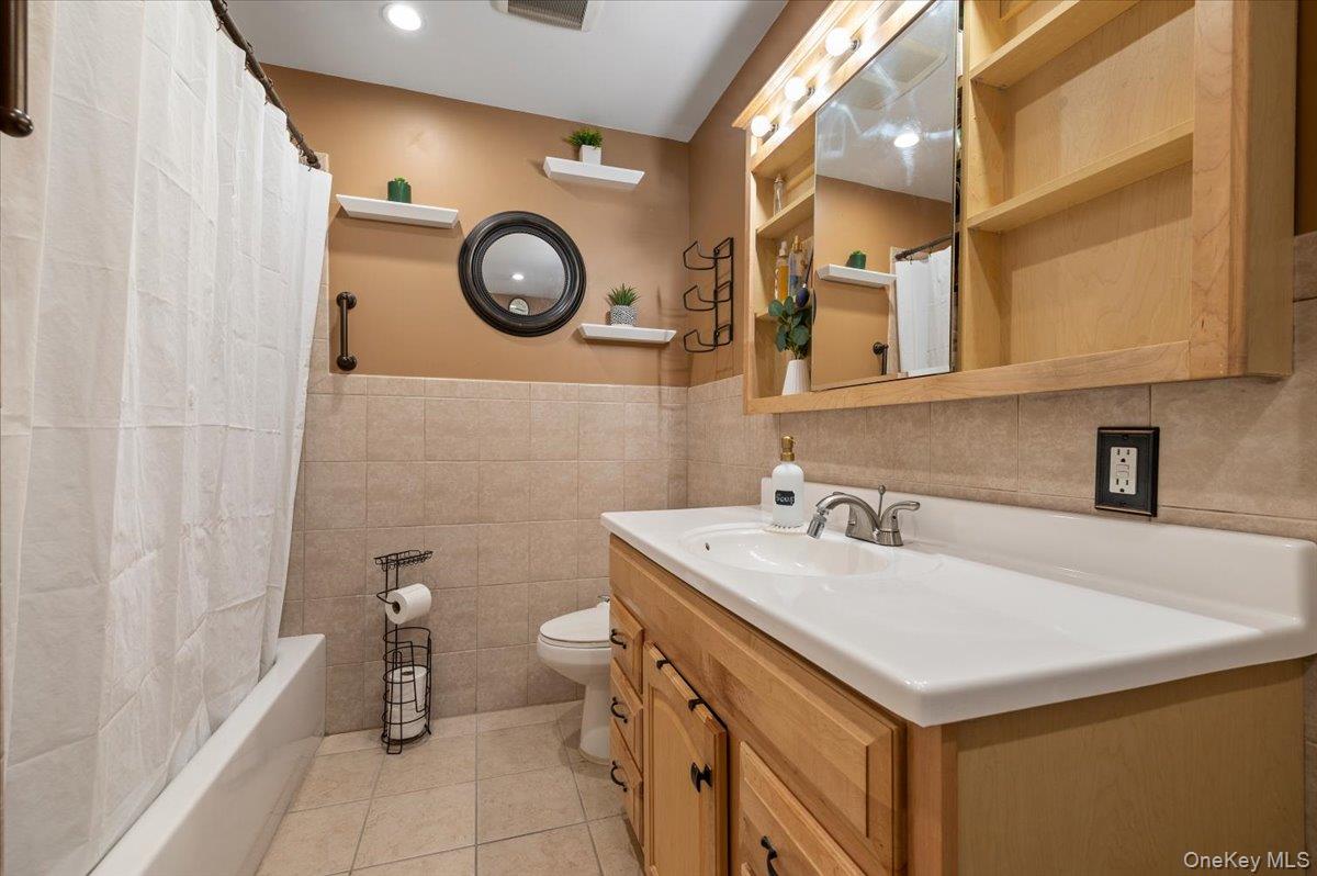 190 Lake Pointe Circle, Unit 190 photo 15