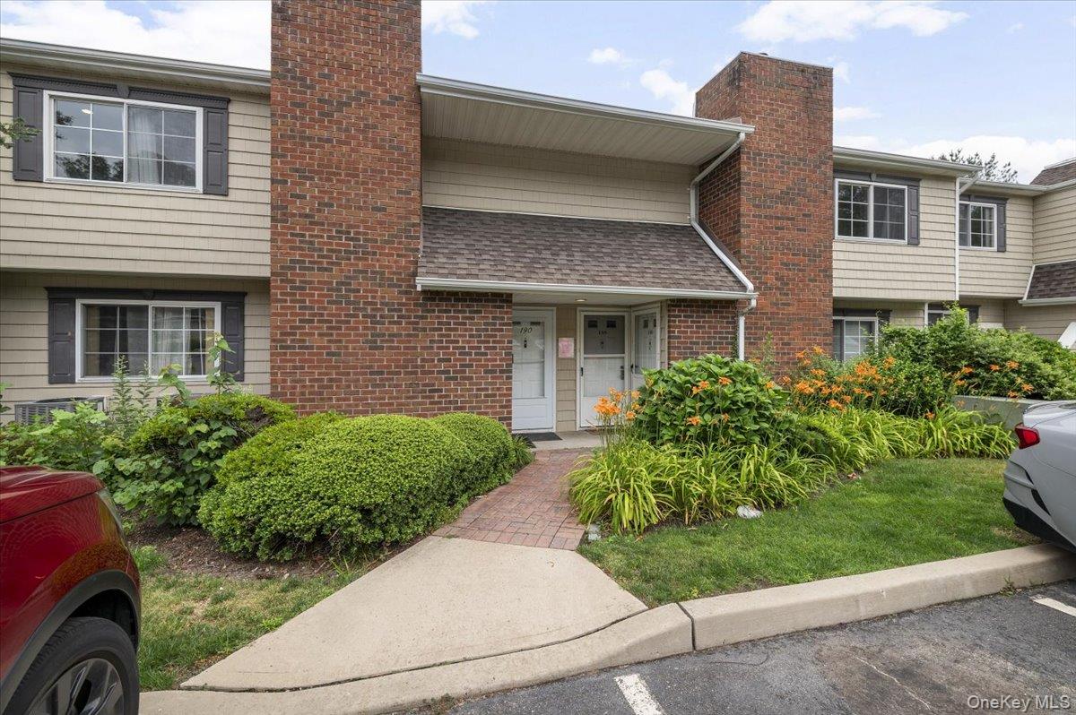 190 Lake Pointe Circle, Unit 190