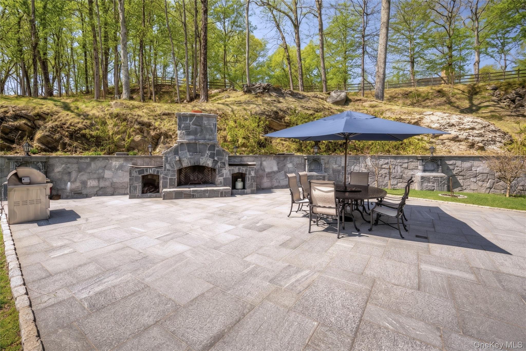 3 Vincent Lane – For Sale photo 32