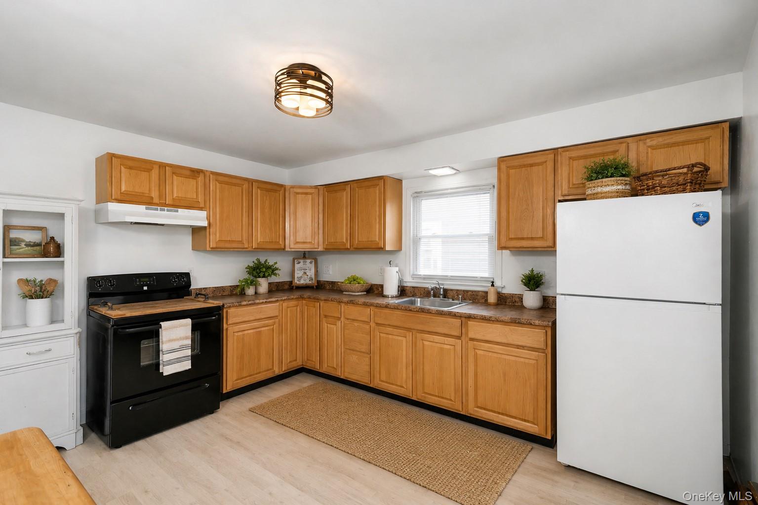 15 Forge Hill Road – For Rent photo 3