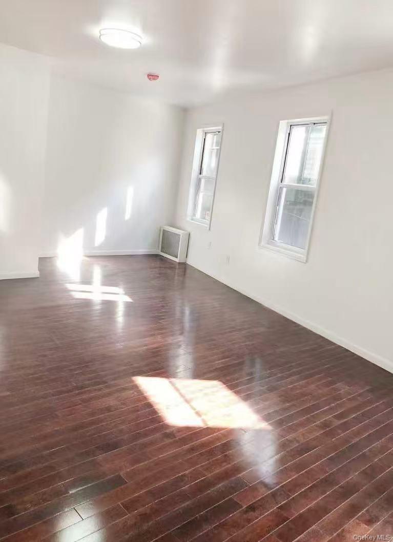 102-03 Jamaica Avenue – For Sale photo 5