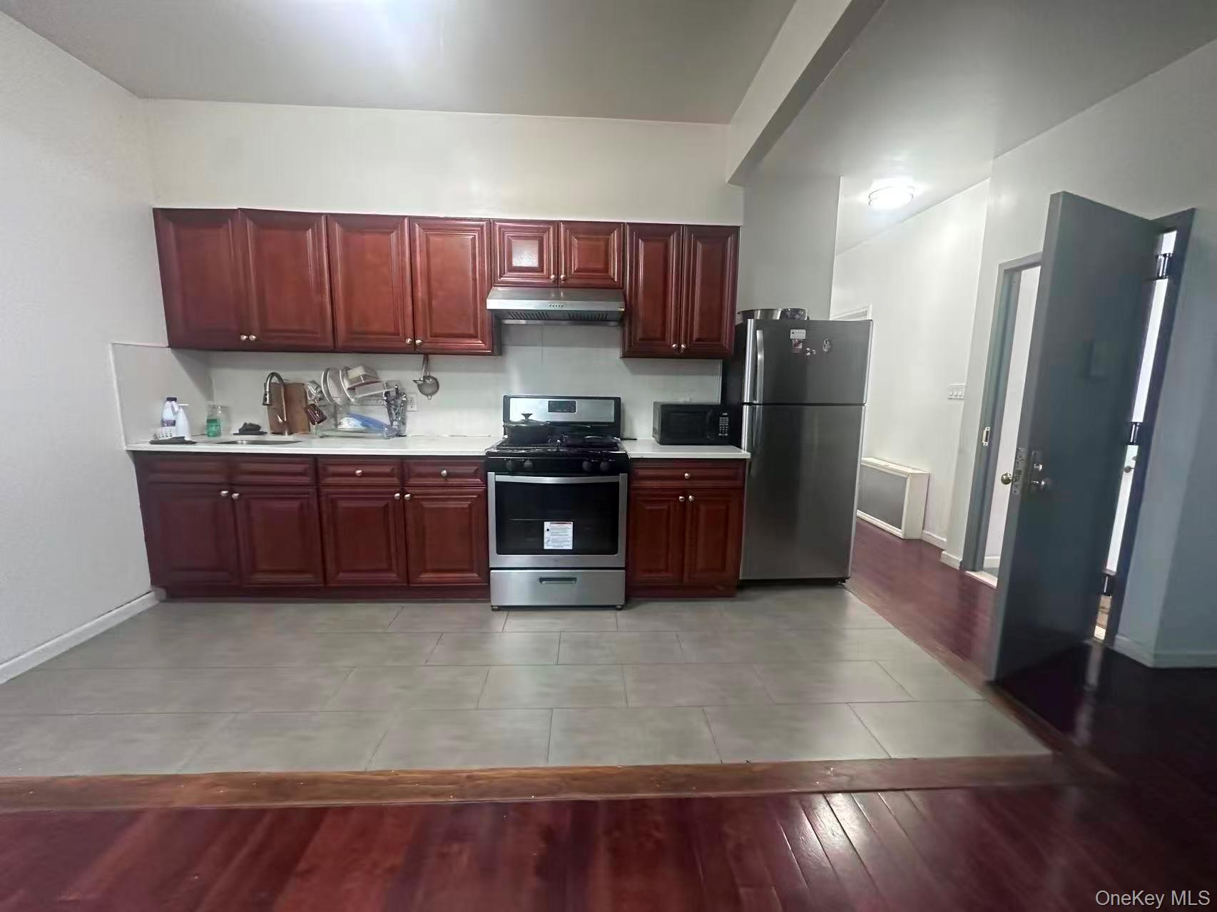 102-03 Jamaica Avenue – For Sale photo 7