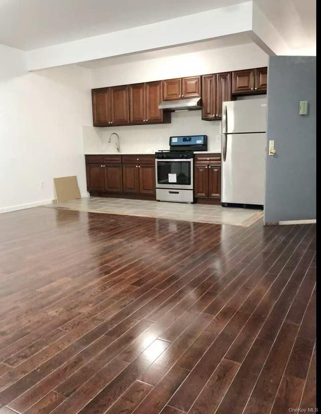 102-03 Jamaica Avenue – For Sale photo 8