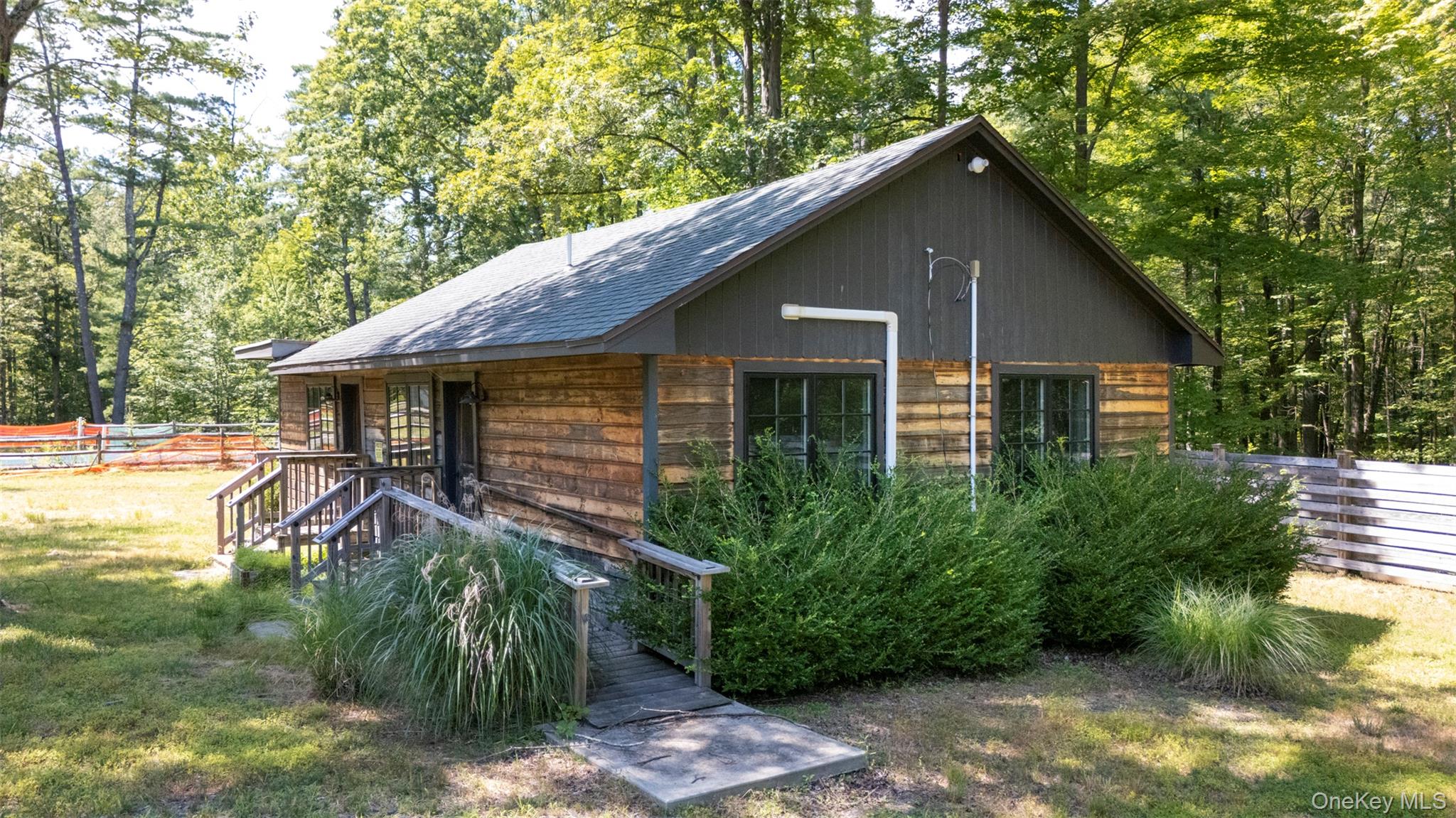 20 Country Club Lane – For Sale photo 9