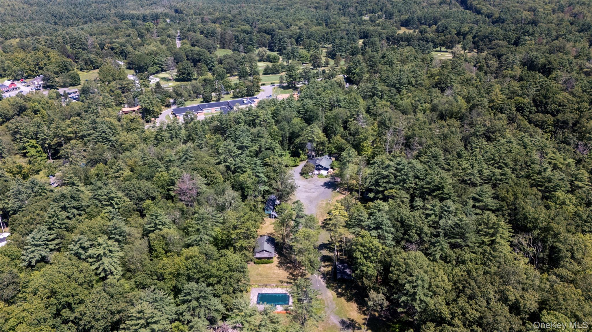 20 Country Club Lane – For Sale photo 6