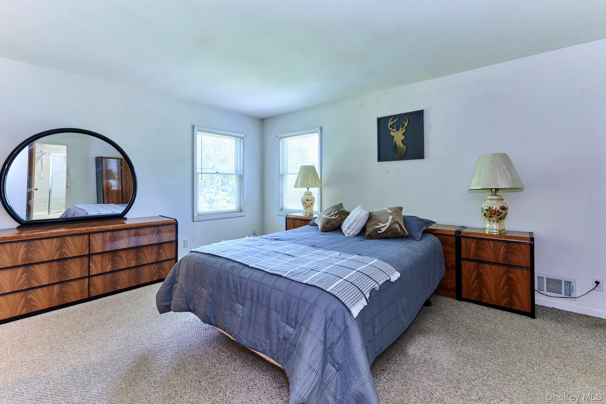 10 W Simmon – For Sale photo 19