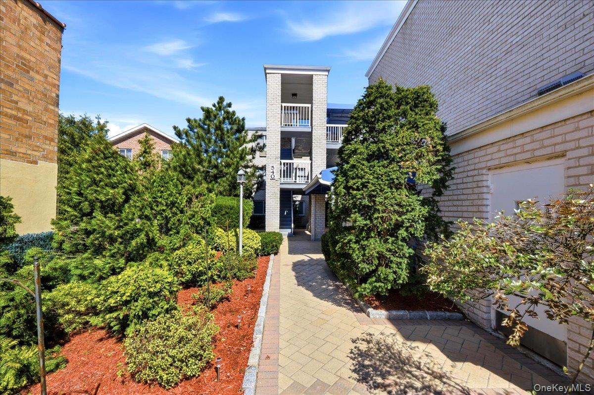 540 Ellsworth Avenue, Unit D2 photo 21