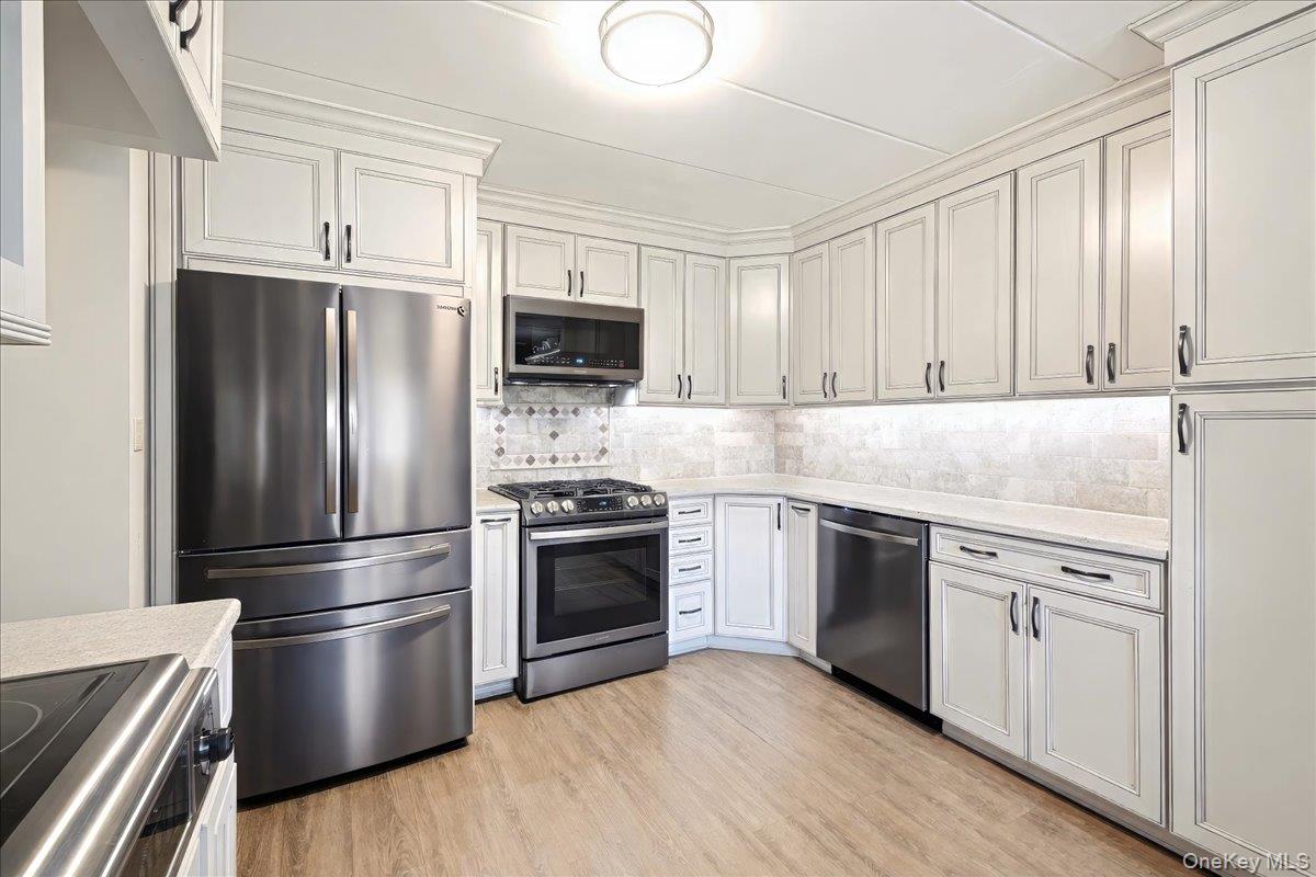 540 Ellsworth Avenue, Unit D2 photo 11