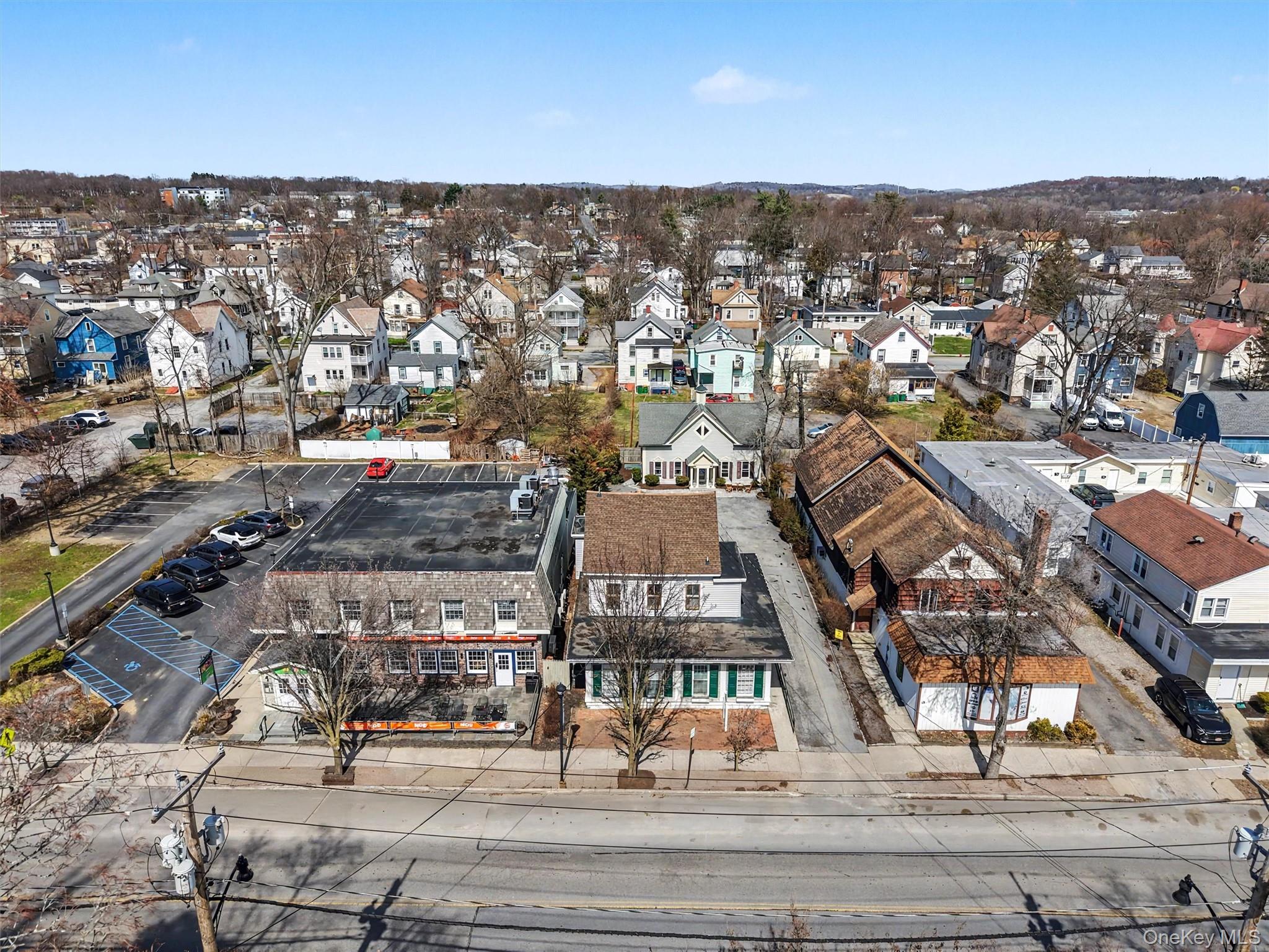 17 Collegeview Avenue – For Rent