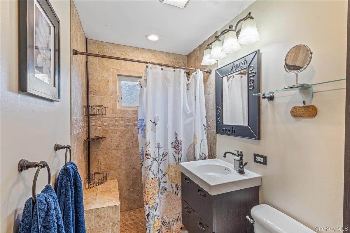 236 Duckpond Drive S – For Sale photo 18