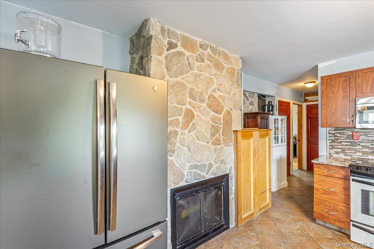 236 Duckpond Drive S – For Sale photo 11